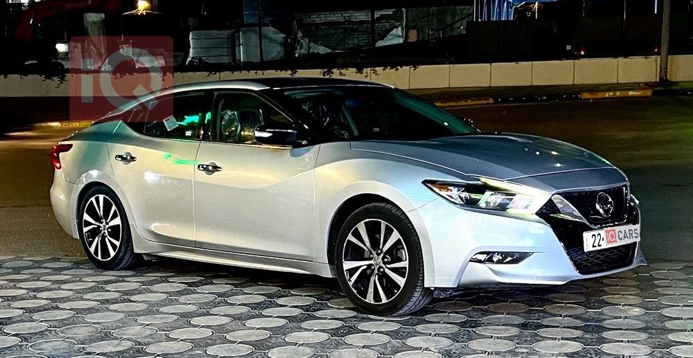 نيسان ماكسيما